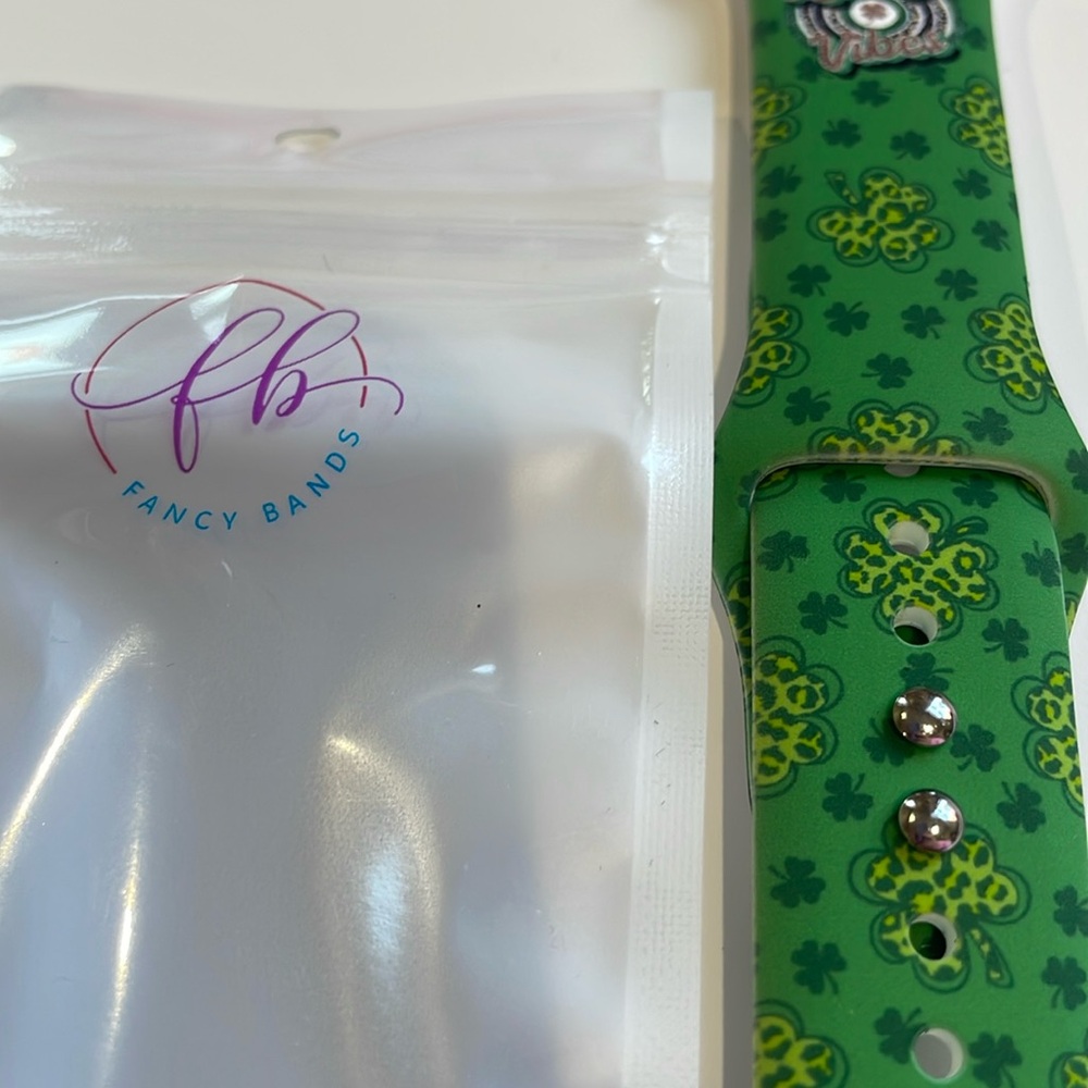 Fancy Bands- Shamrock ‘Lucky Vibes’ smart watch band for 38/40/41- New!